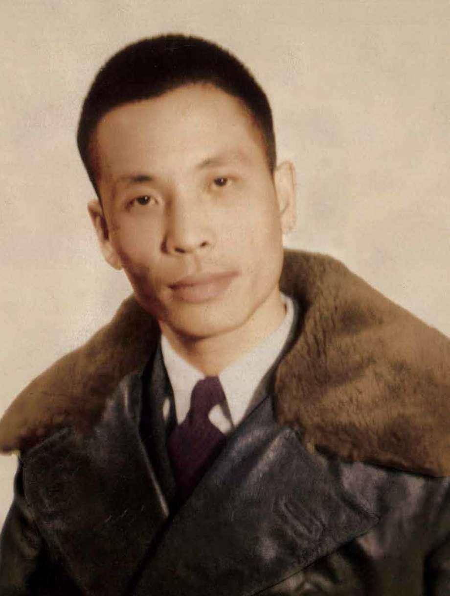 谢晋元牺牲后,妻子两次求助被拒,关键时刻陈毅伸出援手_凌维诚_上海