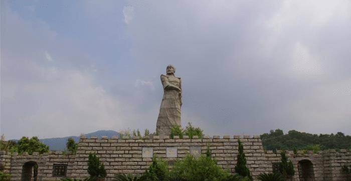 后倭寇长期不敢入犯,明朝中期戚继光等人再度大败倭寇_政府_进行_刘荣