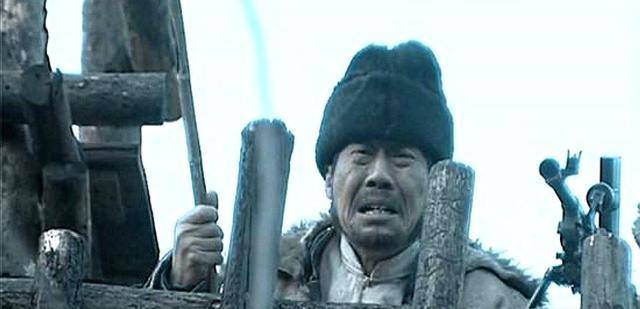 魏和尚是被黑云寨二当家"山猫子"拦路抢劫,在暗处打黑枪杀死的.