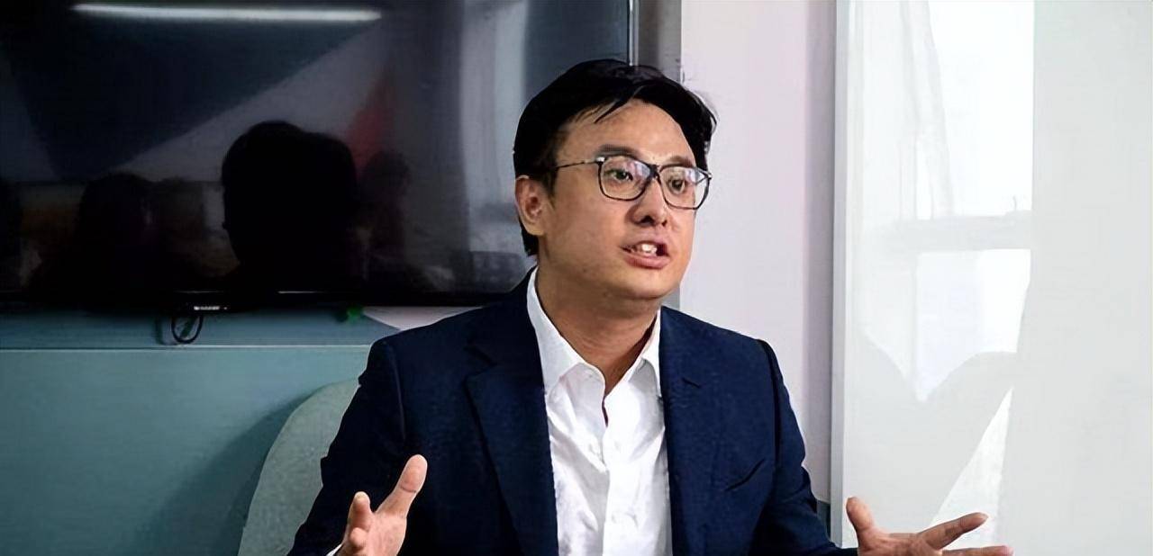 上海大佬张旭豪:33岁将公司卖给马云,套现665亿,如今再创传奇