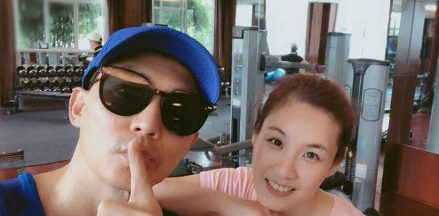 刘夫人的口头禅"关你p事"引发热议