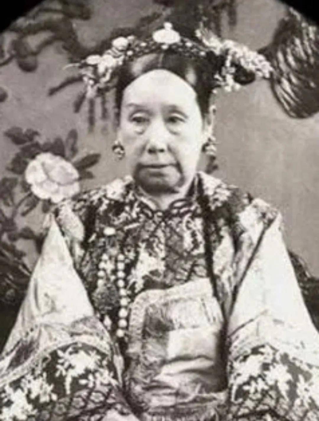 光绪帝唯一能接近大清朝权利的历史机遇?