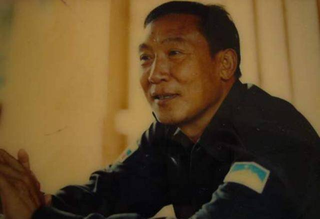 "毒王"坤沙死后,他的四个儿女现状如何?只有一位像坤沙