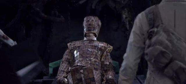 服药后,周穆王的身体就陷入休眠状态,被装进特制的玉俑之中,细胞以