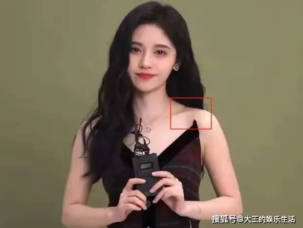 原创            鞠婧祎空降热搜第一，网友表示：别拿鞠婧祎压热搜，发生了什么？-鞠婧祎传