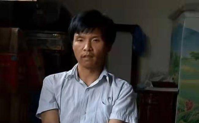 37岁博士李明亮沦"啃老族",寒门家庭陷困境,父母无奈报警求助