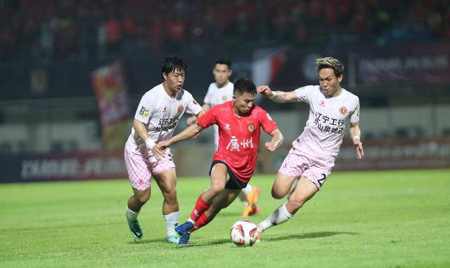 广州队不敌辽宁铁人,主帅发表讲话_球员_比赛_状态