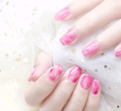 武装到指甲,今年最美的几款美甲,赶紧收起来,我要挨个