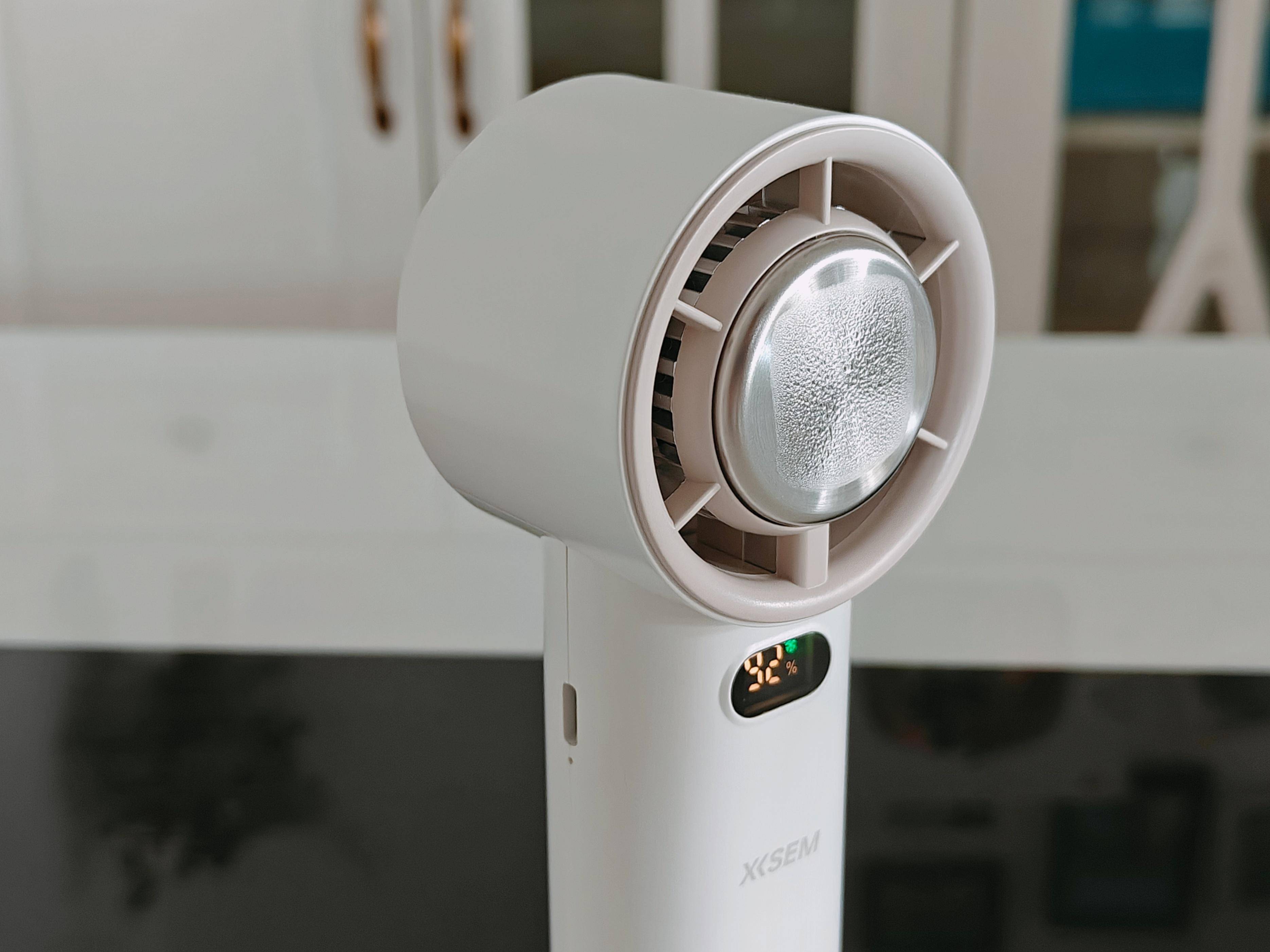 行走的空调!西圣wind高速制冷小风扇体验:100档 11小时