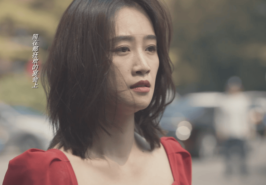 玫瑰的故事:刘亦菲的法令纹,蓝盈莹的痘坑脸,这部剧的滤镜好真实