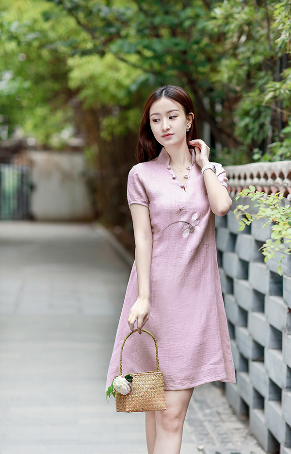 满世界都穿连衣裙,这样穿才是最低调的优雅!