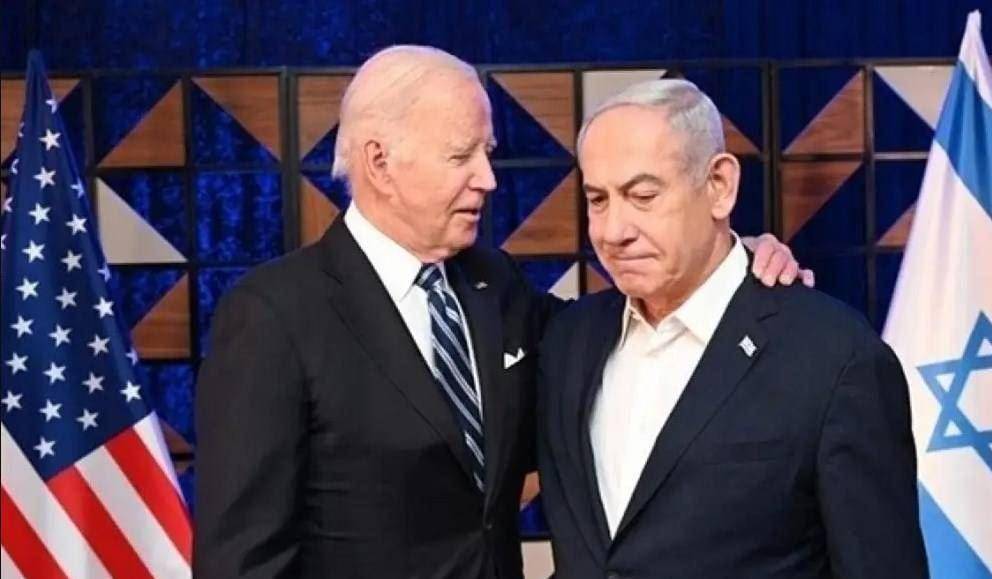 美国航母接连被揍,杀疯了的胡塞武装,打得美国"断尾求生"436