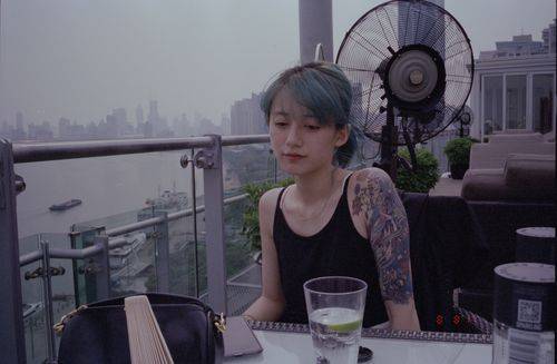 《黑尾酱:在娱乐圈里,有一段婚姻故事备受瞩目》_李诞和_淘宝_社会