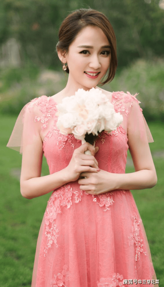 撩过二十多位男神,陈乔恩的经历有多精彩_母亲_工作_霍建华