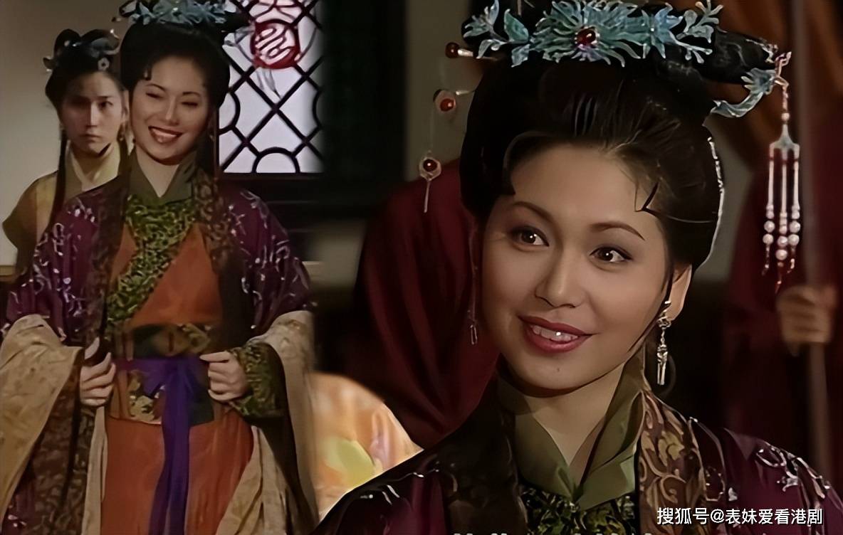 古典又古典又精致的,扮演者冯晓文真的是有那种成熟韵味的美在刘惜惜