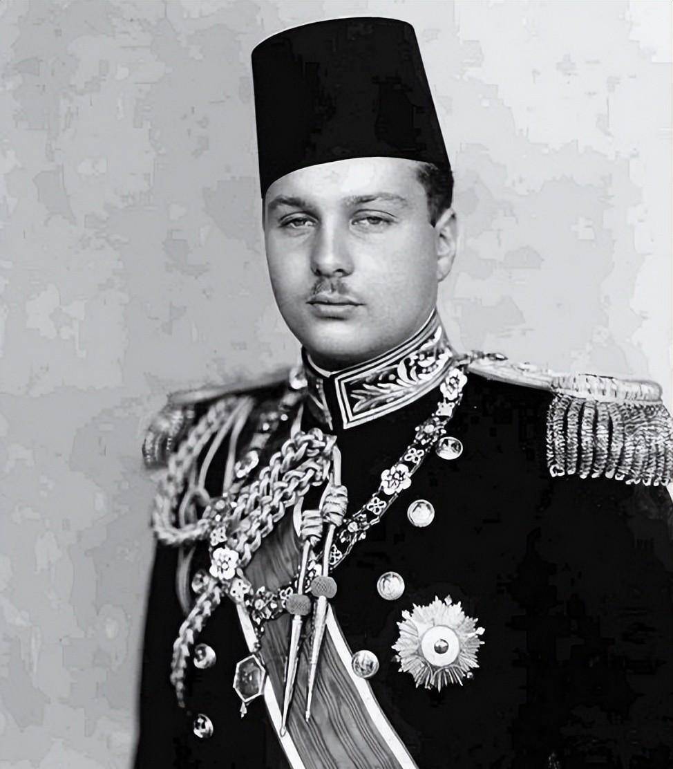 埃及篇:一个喜欢偷窃的末代皇帝,连首相都不放过_法鲁克_丘吉尔_国王