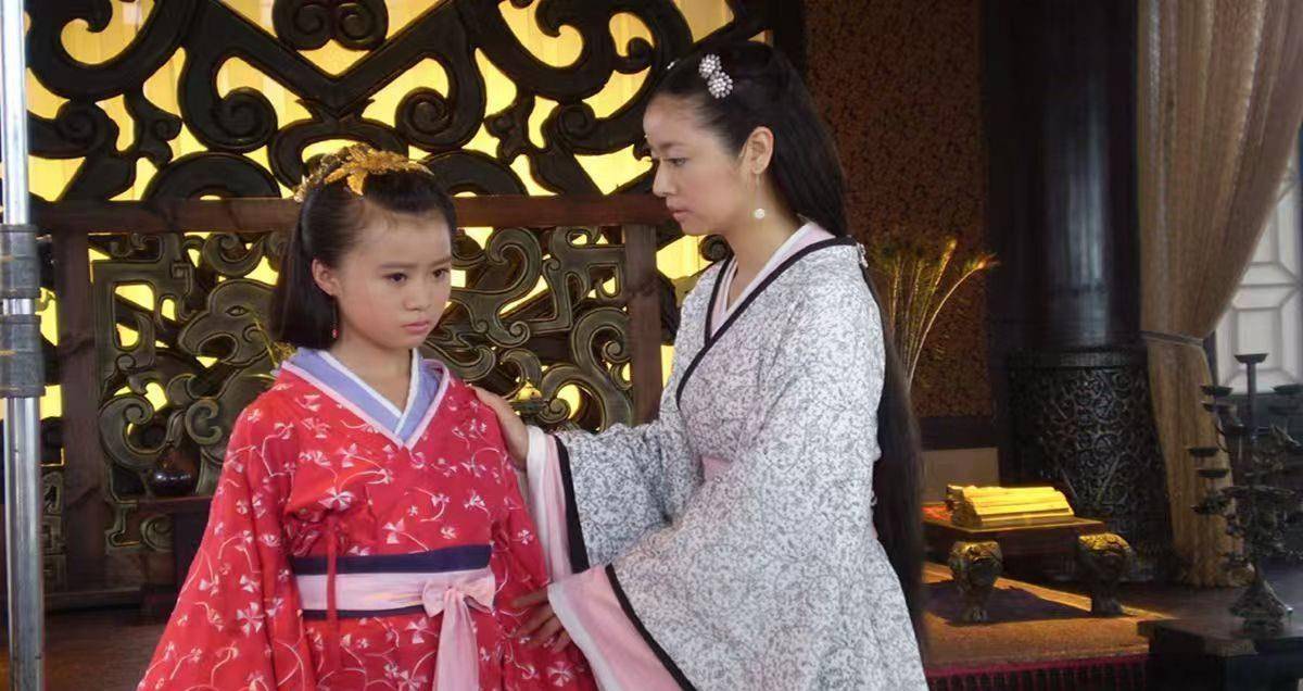 皇后张嫣:11岁嫁亲舅舅,36岁孤独去世,去世时仍是处子