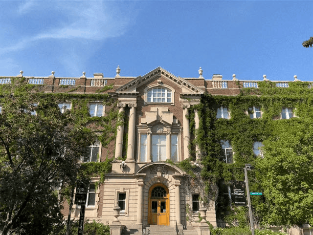 刚到ua拍的第一张照片跨越重洋,我站在了阿尔伯特大学(ua)的门槛,开启