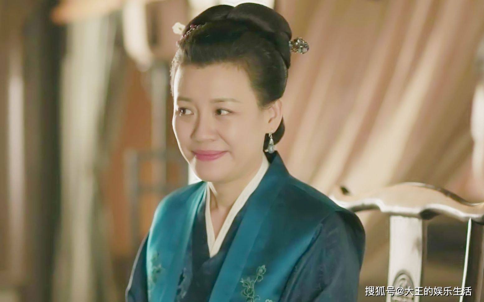 刘钧的崎岖人生,电工出身跑了24年龙套,拍戏时差点"命丧"火场