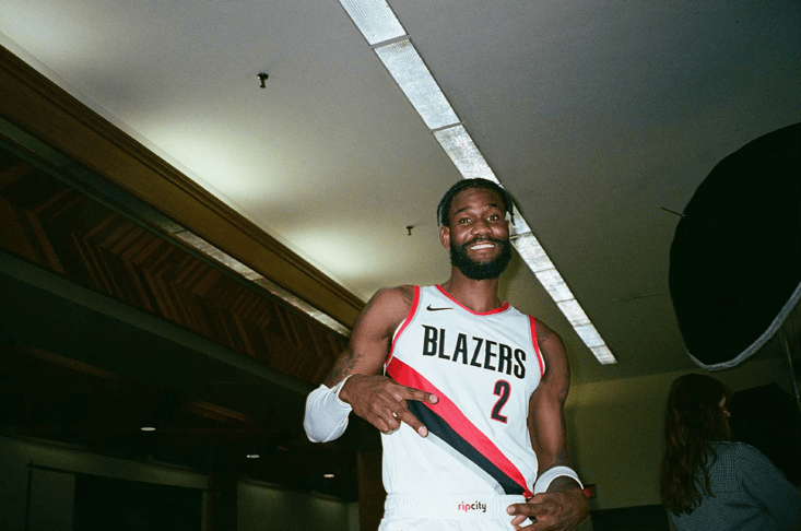 场均19分11板2帽!快船首轮抢人了,恭喜哈登,25岁的卡佩拉来了