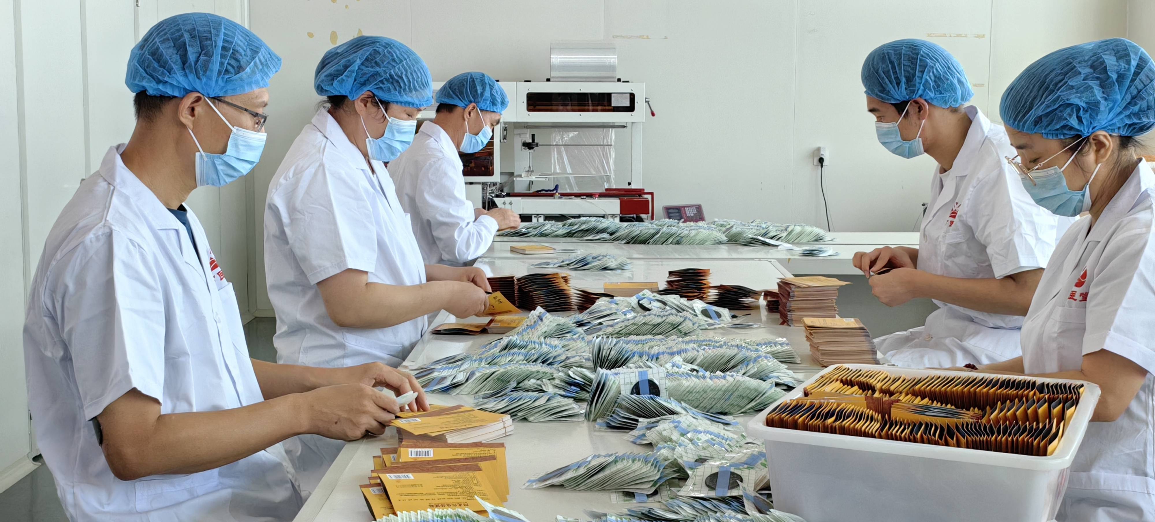 选择万医堂膏药的原因很简单:刘家传,名字好记,产品足够好.