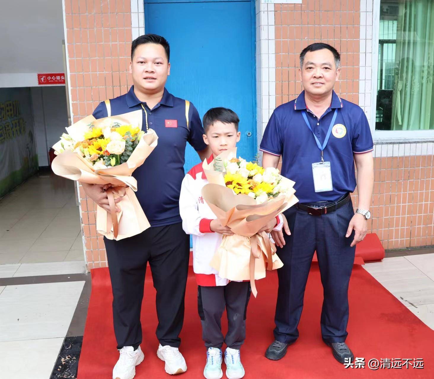 清远市南方影视文武学校朱弘睿为清远在全国青少年武术套路比赛中首次