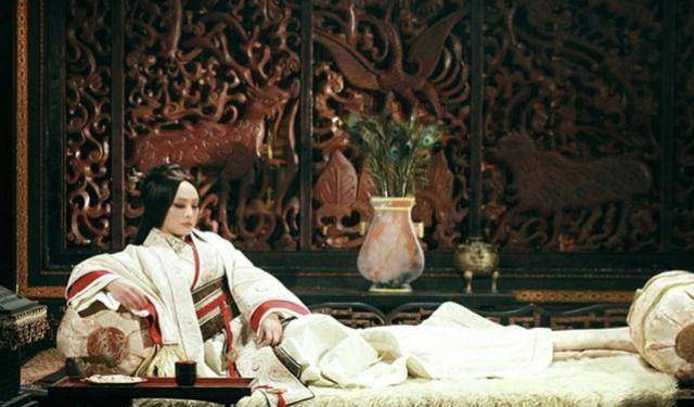 为什么秦始皇的生母赵姬为秦始皇所不容