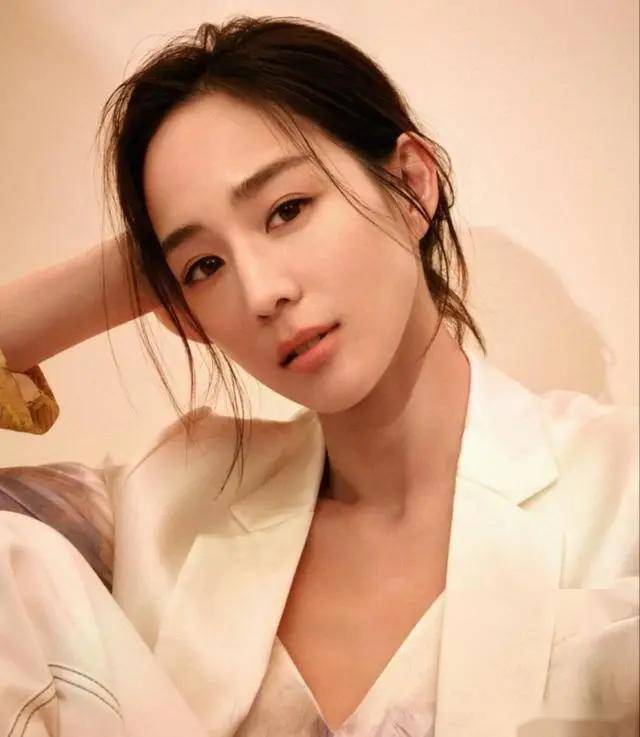 张钧甯,湾湾第一美女!这尤物身材简直让人无法抗拒,谁敢与她争锋?