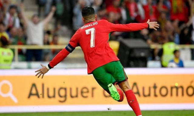 c罗职业生涯的第1226次亮相,超越了巴西传奇门将切尼,成为足球史上