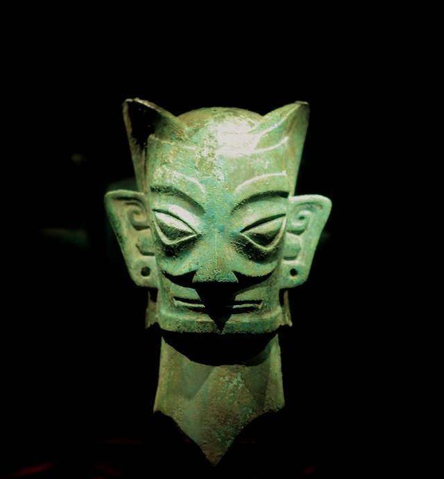 三星堆文化或许没有消失,四川这个民族拥有文字,能破解三星堆语