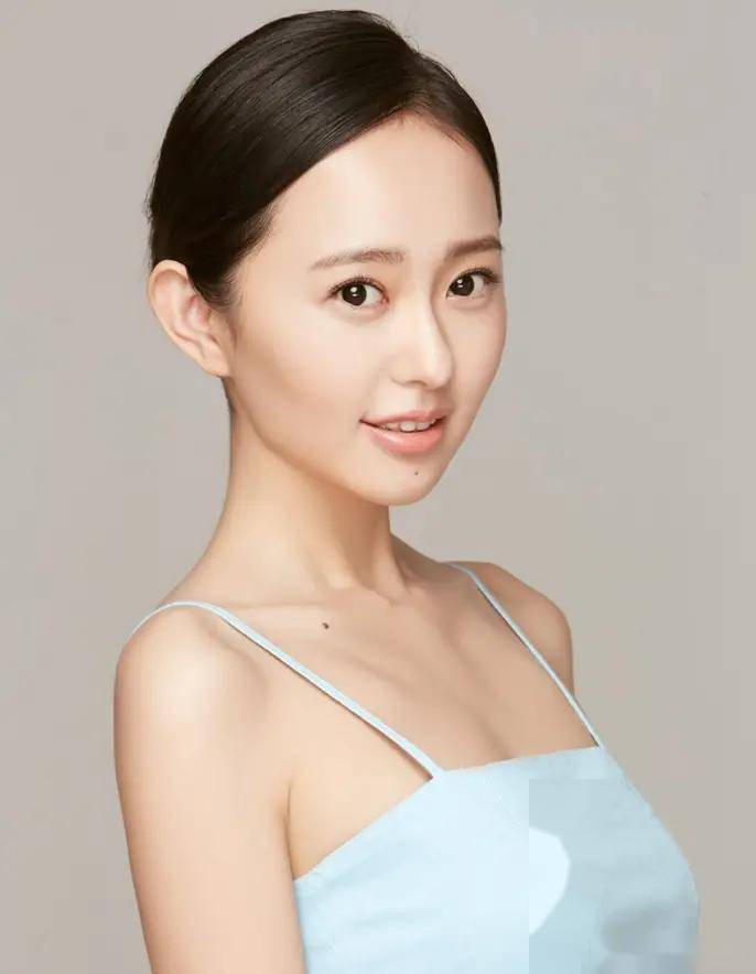 尤物孙耀琦写真赏:女神的写真曝光,美貌与气质瞬间升华!