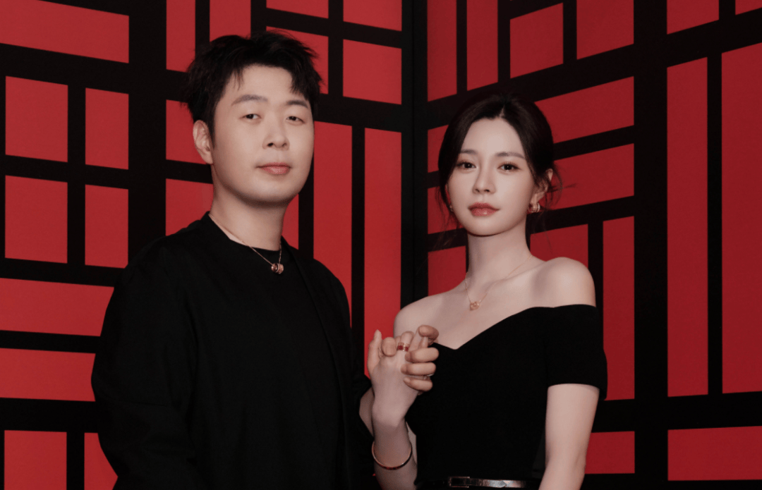 杜海涛深夜卡点送祝福,称沈梦辰为"我的堂客",甜蜜庆生引关注