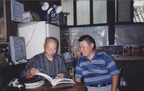 溥仪的遗愿,亲弟弟的子女替他完成,成国家栋梁之才