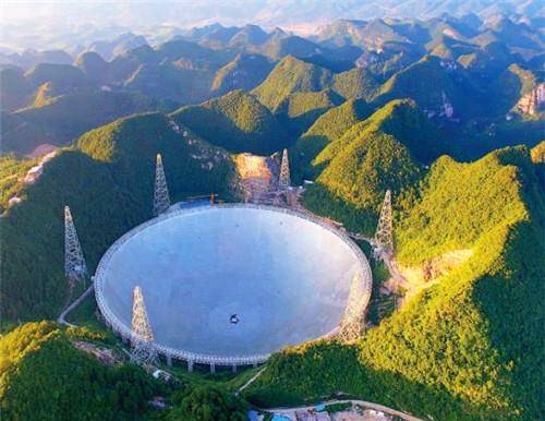 全世界最大"天眼",睁开后能达350米,如今却杂草丛生鲜为人知_阿雷西博