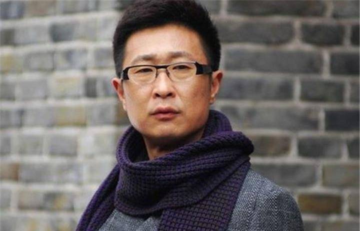 为完成父亲的遗愿,林永健娶"最美军花",却因舞台留下一生的痛_周冬齐