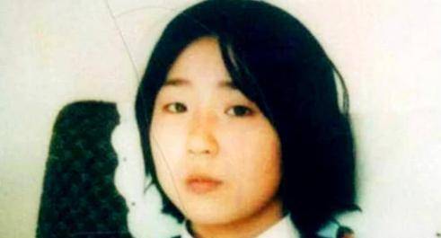 9岁女孩回家时失踪,10年后在邻居家发现,3000个日夜是