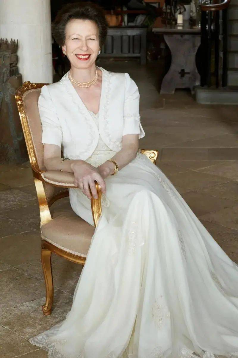 为 2011 年威廉王子与凯特·米德尔顿的婚礼谱写了婚礼进行曲