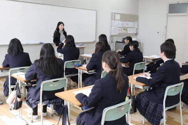 【程老师直播文字版】在日本高中上学什么情况会留级?