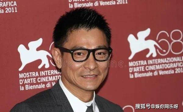 接下来的几年,他频频在热门影视剧中露脸,可谓是手到擒来,羽翼渐丰.