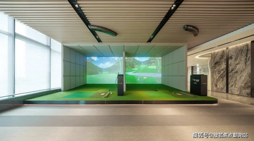 健身区实景图恒温泳池实景图在世纪·荟club,会客厅,恒温泳池,瑜伽室