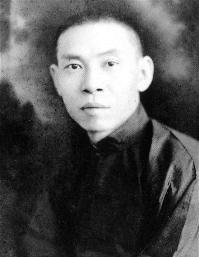 杜月笙如何处置红杏出墙的原配夫人?姨太太看完后,全部变老实了