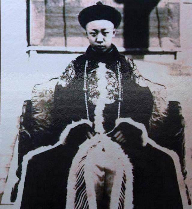 溥仪放弃整个紫禁城却带走了这件宝物,上交国家后成故宫镇馆之宝