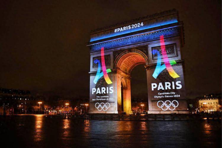   同程大数据:奥运会开幕临近，7月份飞往巴黎的机票预订热度增长超七成。