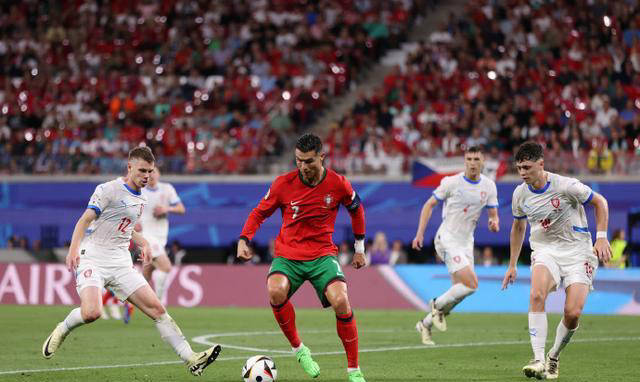 在上届欧洲杯上,威尔士与意大利,瑞士和土耳其同组,堪称死亡之组,竞争