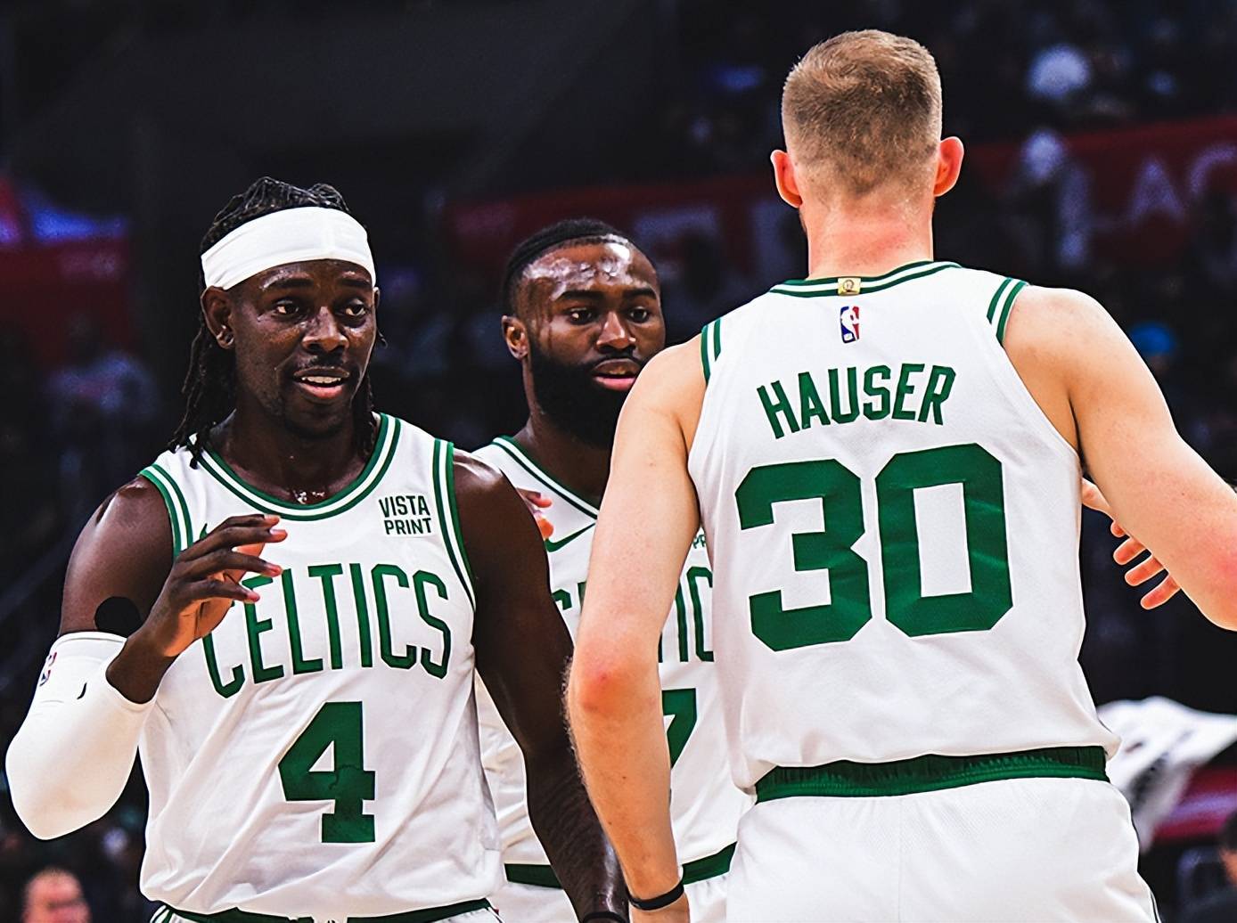 三年1.35亿,重返绿军!霍勒迪创造nba神迹,彻底征服了所有人