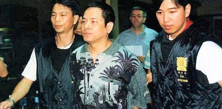 让张子强下跪认错的澳门大佬,手下10万门徒,被称为澳葡末期教父