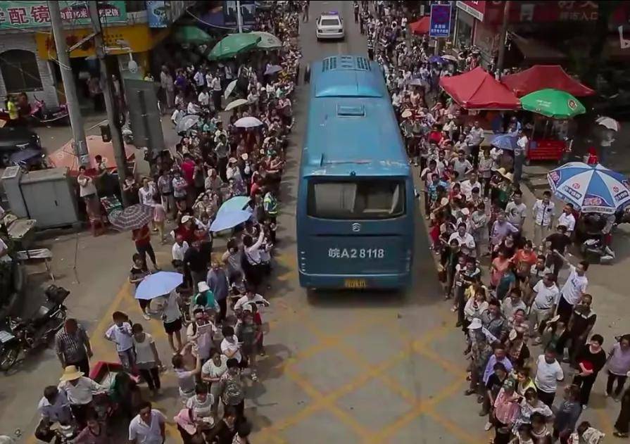 原创            高考过后，他们3小时进账上亿？-高考结束后的我们