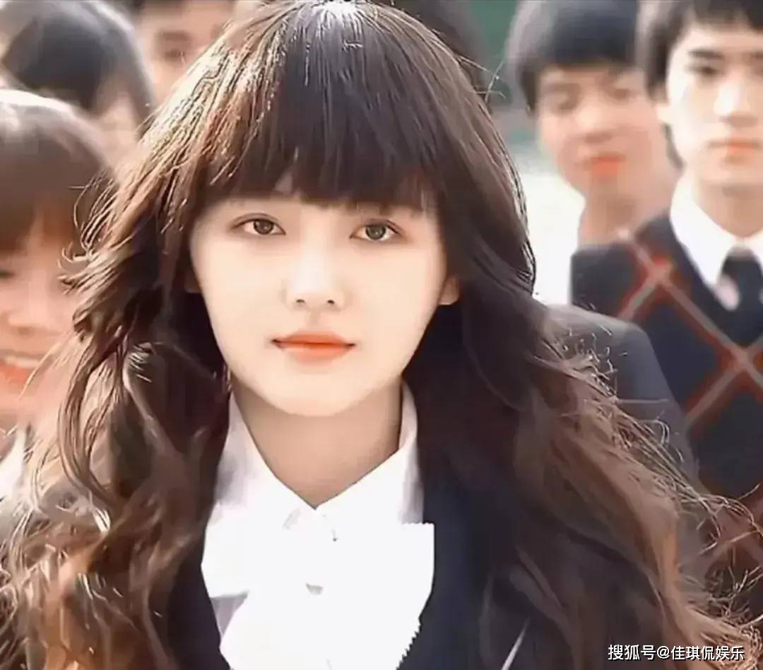 大s巅峰时的20张照片,何润东称赞她,她却自嘲不上镜不