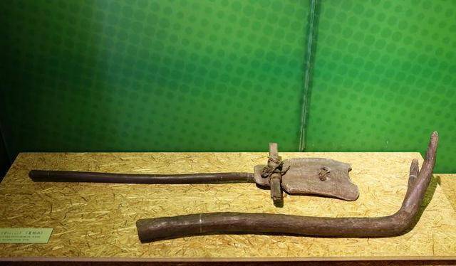 牙璋:玉中六瑞之一,为何早期被当作虎符,后期成为权力的象征?