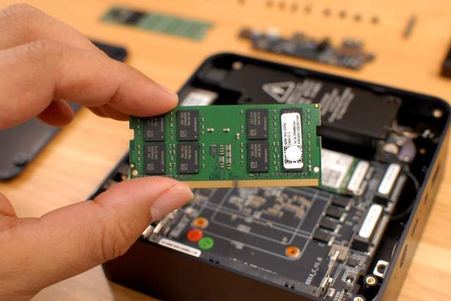 下班随手带走的电脑?新风尚的一体式轻办公主机零刻EQ13了解一下